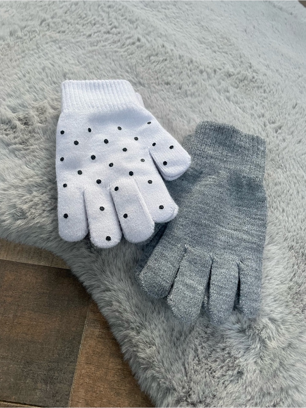 Carter’s kids gloves